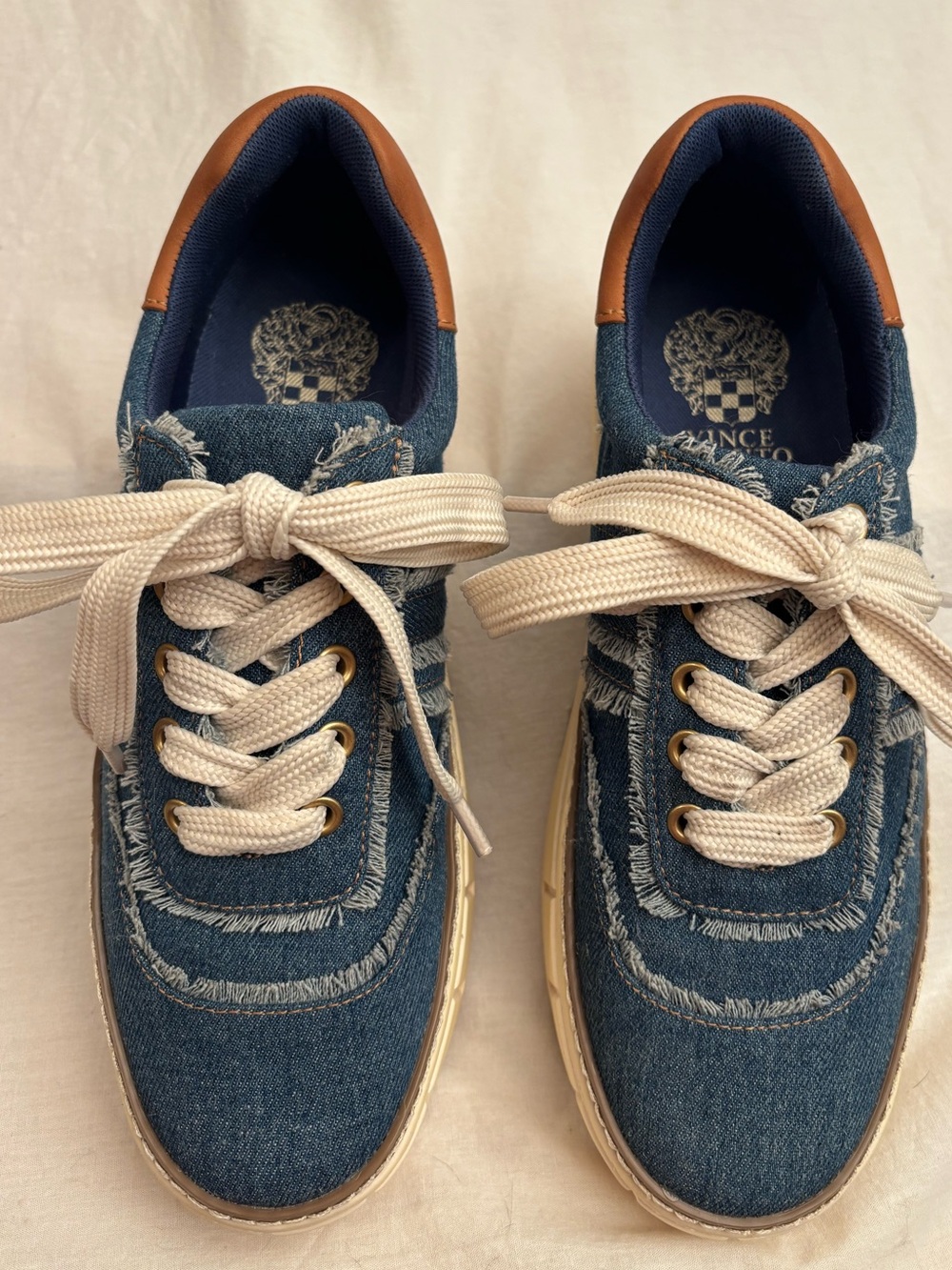 Vince Camuto Reilly Frayed Denim Blue Platform Sneakers Leather Accent Wn 7.5